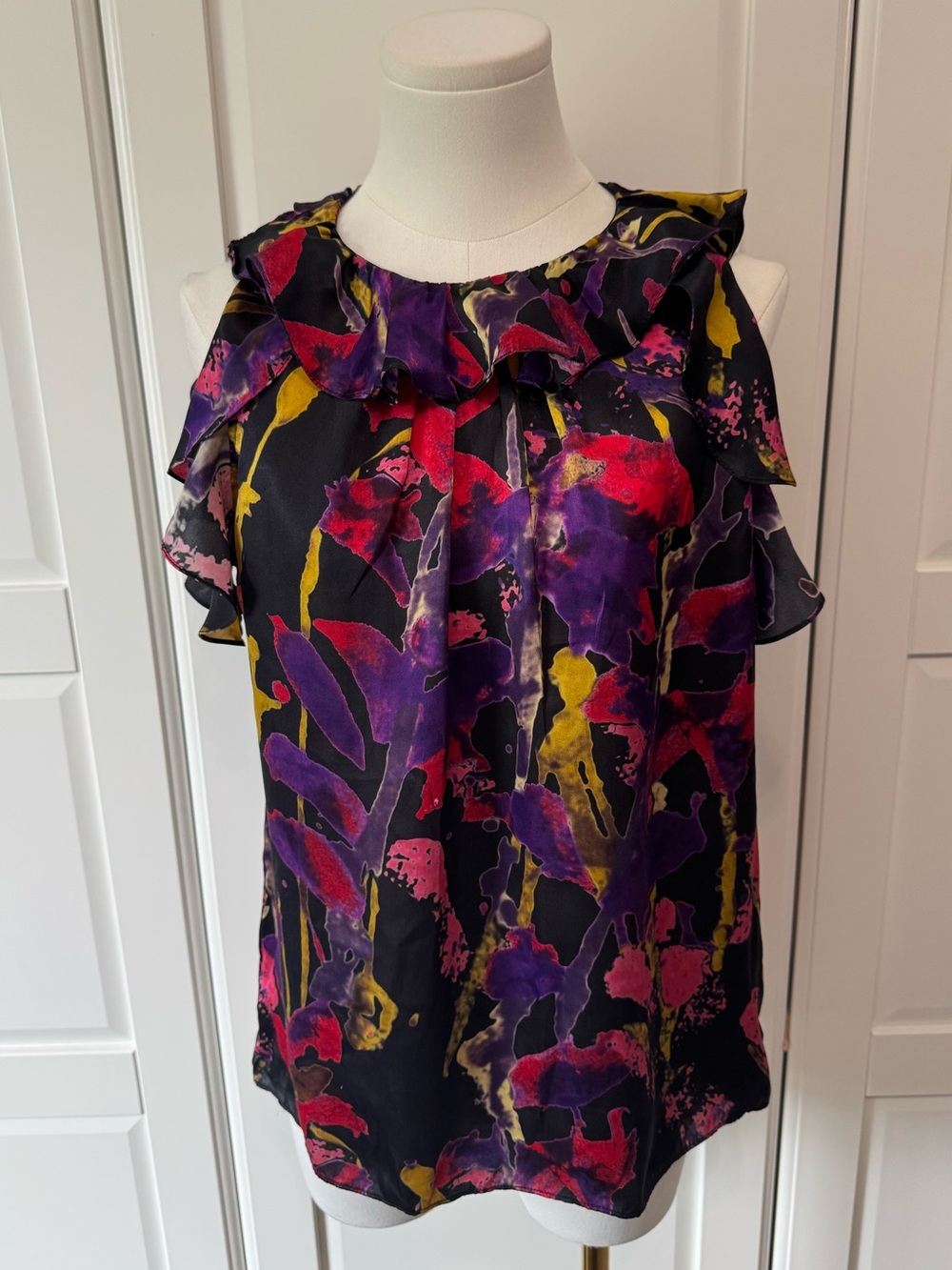 Milly of New York Ruffle-Neck Floral Sleeveless Silk Top Black, Purple & Pink 10